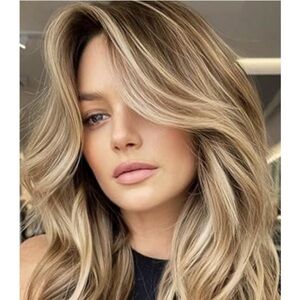 Blonde Wavy Hair Extensions Bahama Beige AM01 18”